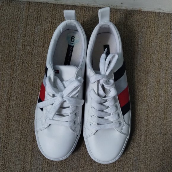 Tommy Hilfiger Women Shoes - Picture 6 of 8